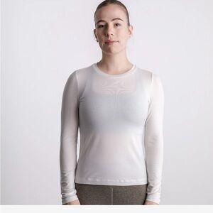 NOBULL White long sleeve shirt, super soft!